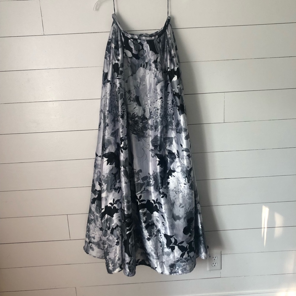 Like new worn once, silk full length skirt